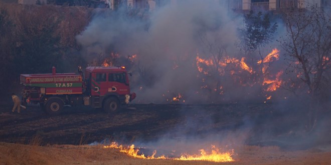 anakkale'de devam eden yangnda 3 ky boaltld - Son Dakika Haber