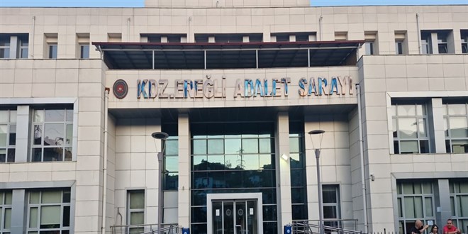 Meslekta��n� darbetmekle su�lanan avukat, serbest kald�