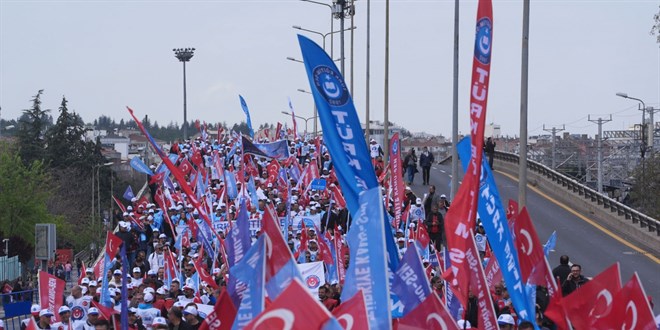 Kamu-Sen 'Adil Teklif' için 81 ilde sokağa çıkıyor