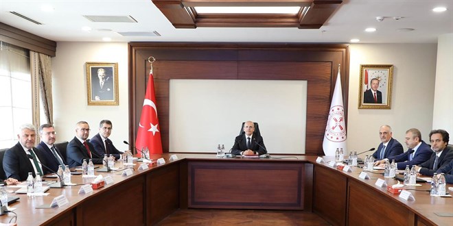 Finansal �stikrar Komitesi topland�