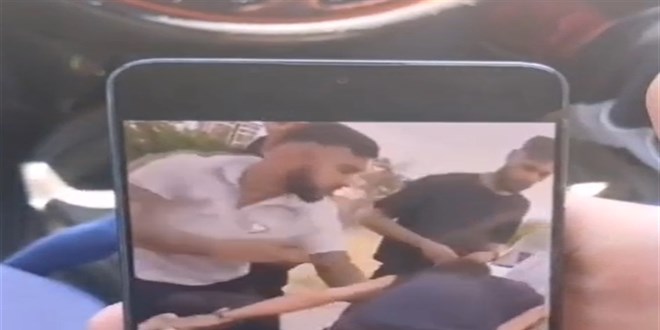 Bo� araziye g�t�rd�kleri ki�iyi darbedip g�r�nt�s�n� payla�t�lar