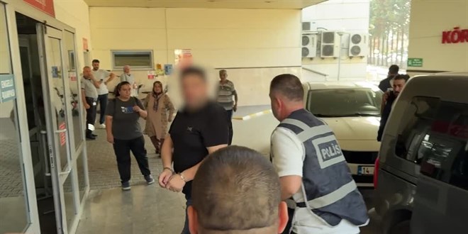 Bolu'da kavgaya kar��an i� adam� ve �of�r� tutukland�