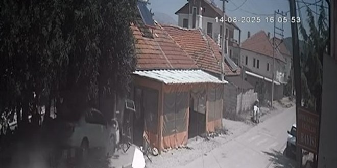 Isparta'da otomobil kraathaneye dald: 1 l, 1 yaral
