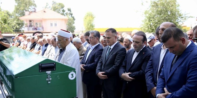 AK Parti eski Milletvekili Ali Boa'nn cenazesi defnedildi