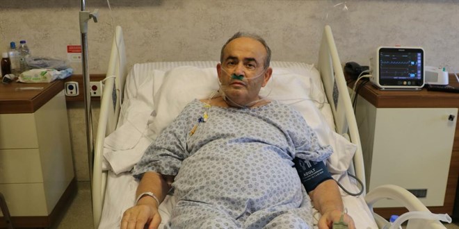 20 ilaç bağırsağını delip ölümden döndürdü