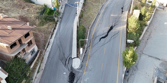 Erzurum'da heyelan: 70 ev tahliye edildi