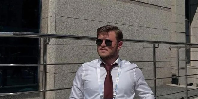 AK Parti le Genlik Kollar Bakan Eren Tuncel hayatn kaybetti