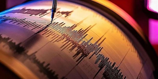 Balkesir'de art arda 2 deprem