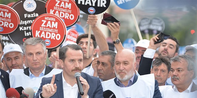 Memur-Sen'den  Aklama: Haklarmz Mehule Brakmayz!