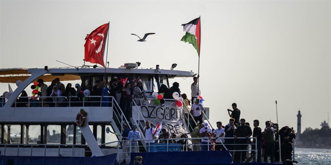 stanbul Boaz'nda deniz konvoyuyla Gazze eylemi