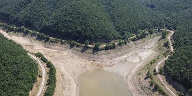 Trkiye genelinde su krizi: Barajlar kuruyor, kesintiler kapda!