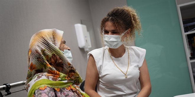 Gelin kay�nvalidesine 'ci�er'ini verdi