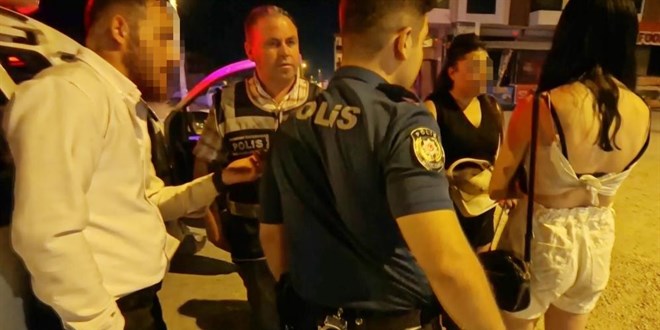 Sald�r�ya u�rayan kad�n� KADES sayesinde polisin an�nda m�dahalesi kurtard�