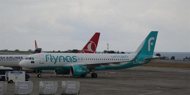 Trabzon-Cidde seferi yapan u�ak kalk��tan 8 dakika sonra acil ini� yapt�