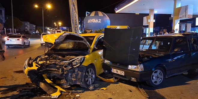 Samsun'da zincirleme trafik kazas: 3 yaral