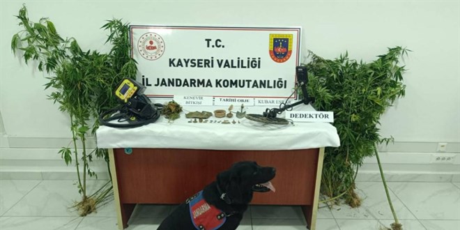 Kayseri'de tarihi eser niteli�i ta��yan 21 obje ele ge�irildi
