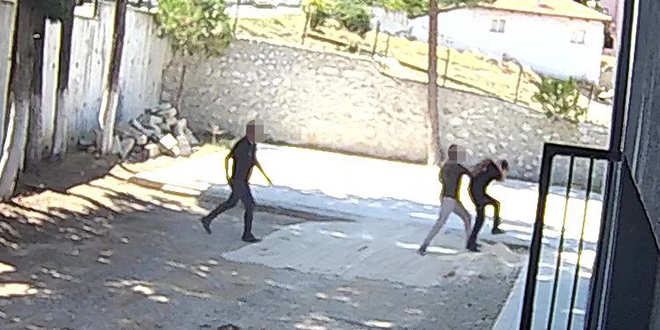 Belediye bakan ta demek istemeyen zabtalar sopayla dvd iddias