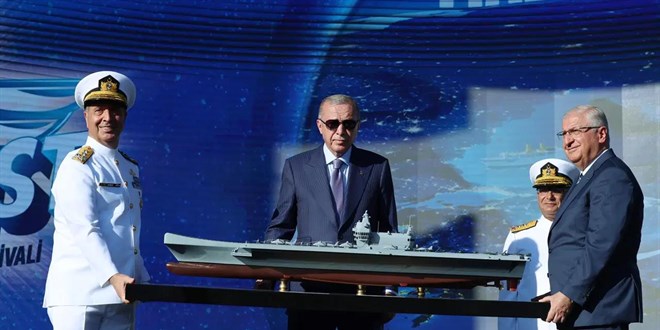 'Bakan Gler beraberindeki generalle masa tad' iddialarna aklama