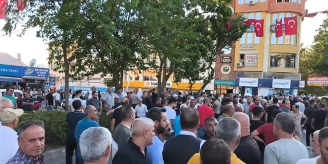 Daha �nce i�letti�i restorana silahl� sald�r� d�zenledi: 1 �l�