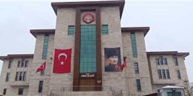 'Mevsimlik i��ilere y�nelik �rk�� sald�r�' iddialar�na Valilikten a��klama