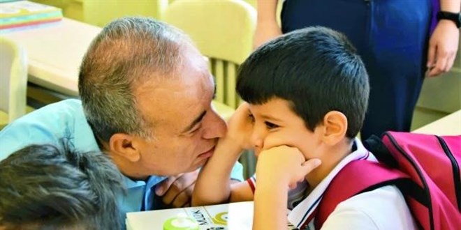 ocuklar ilk gn kaygsna kar uzmanndan tavsiyeler!