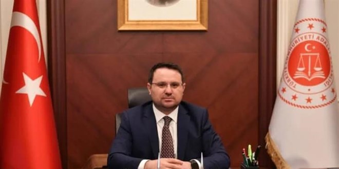 Akn Grlek'in evinin nnde 2 motosikletli gzaltna alnd