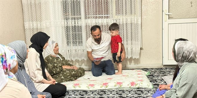 Erdoğan'ın 'Terörsüz Türkiye' mektubu Siirt'te şehit ailelerine ulaştırılıyor