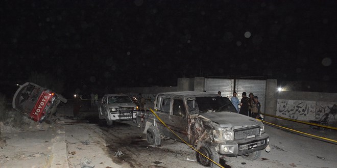 Pakistan'da anma t�renine bombal� sald�r�: 6 �l�, 29 yaral�