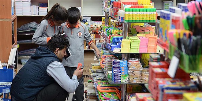 Okula d�n�� d�neminde harcamalar zirveye ��k�yor