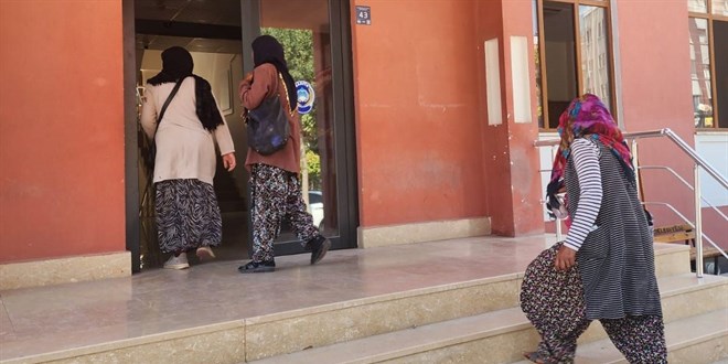 Elaz��'da dilenci operasyonu: 10 �ah�s yakaland�