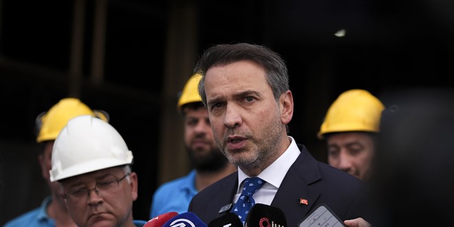 Bakan Bayraktar: Soma Santrali'nin bacasını tekrar tüttüreceğiz