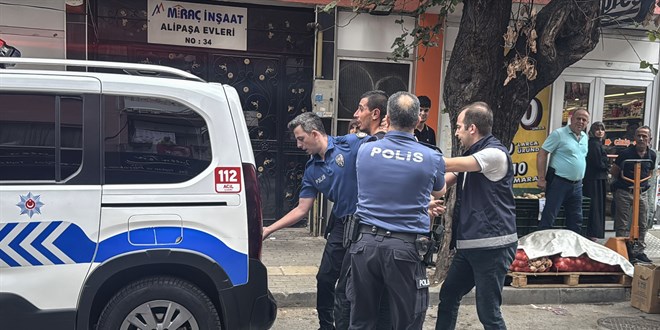 Aile içi şiddet ihbarına giden 2 polisi, şüpheli ile pitbull ısırdı