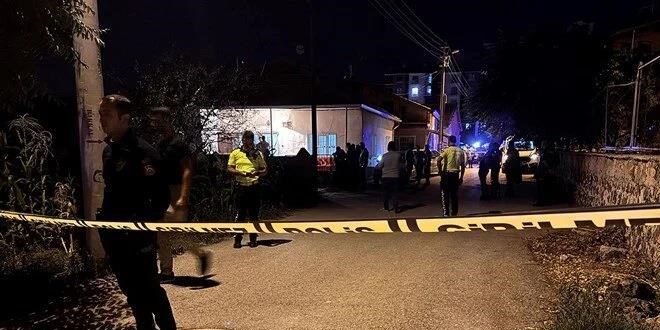 Önce komşusunu sonra annesi ve kardeşini vurdu