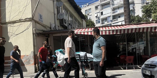zmir'de 2 polisi ehit eden saldrgan adliyede