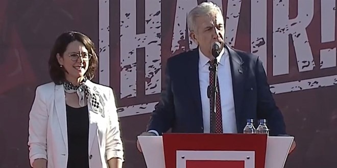 Mansur Yava: AK Parti'ye geenlere rozet, gemeyene kelepe