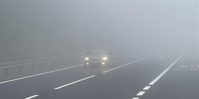 Bolu Da geiinde sis etkili oldu