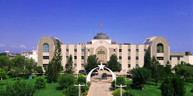 CHP'li Aksu Belediyesi'nde 3 bakan yardmcs art arda istifa etti