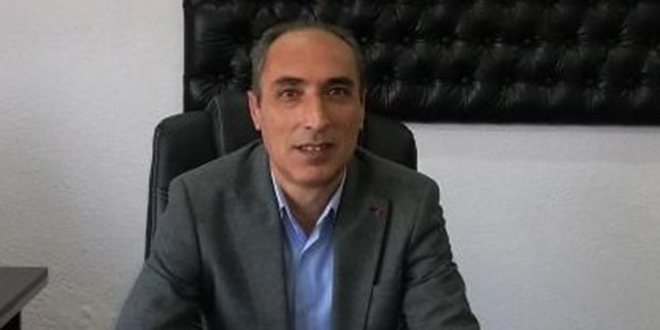 Odasnda kalp krizi geiren okul mdr hayatn kaybetti