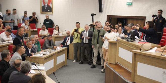 Aydn Bykehir Belediye Meclisi 2. defa ertelendi