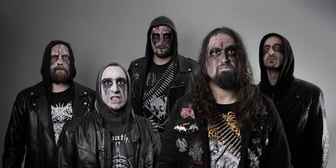 Dini deerlere hakaret eden Rock grubu tutukland