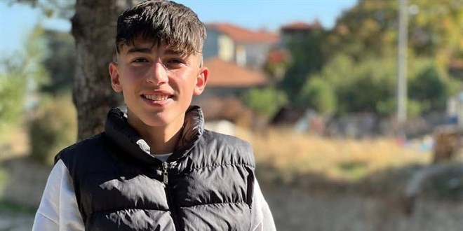 Babas tarafndan baklanan 16 yandaki ocuk ld