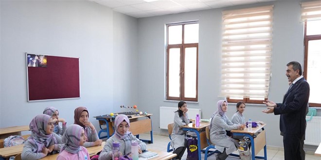 Bakan Tekin: retmen olamayanlar merdiven alt kurs ayor