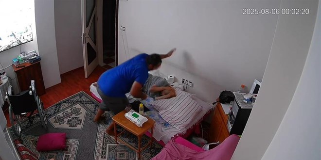 izofreni hastas olu tarafndan darbedilen anne hayatn kaybetti