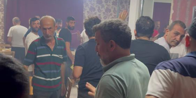 Çift çelik kapılı kumarhaneye 'koçbaşı' ile baskın: 49 şahıs yakalandı