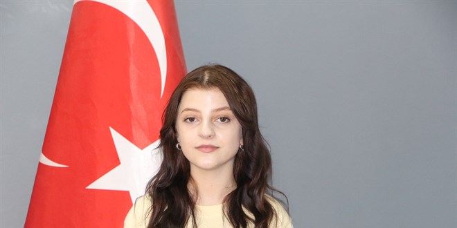 Kanseri yendi, hayallerine sarld: Glnaz 7 yl sonra okulda