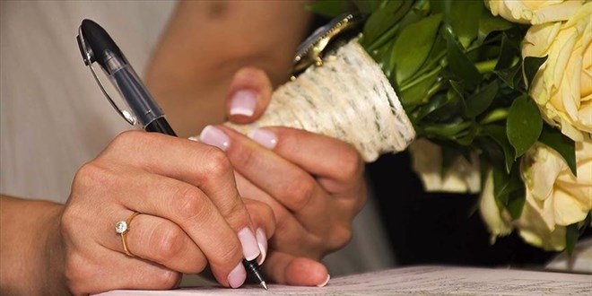 Evlilik yaşı yükseliyor, çocuk yapmak artık lüks