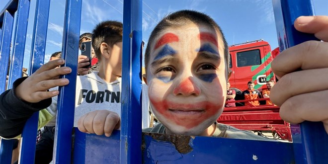 Sağlık Bakanlığından çocuklarda kullanılan yüz boyalarına karşı uyarı