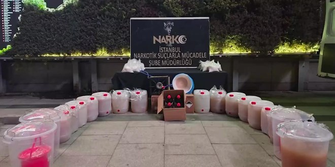 stanbul'da 442 kilogram uyuturucu ele geirildi