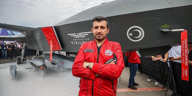 Selçuk Bayraktar'dan gençlere: Adil Bir Dünyanın Umudu Sizsiniz