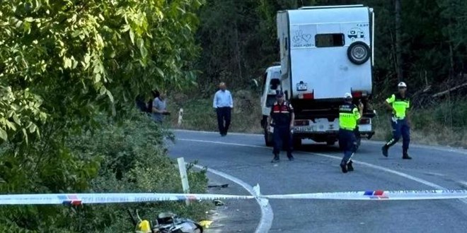 Kütahya'da motosiklet kazası: Polis memuru hayatını kaybetti
